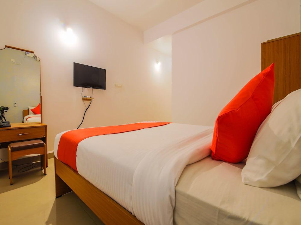 Super Hotel O The Goan Courtyard Colva Bagian luar foto