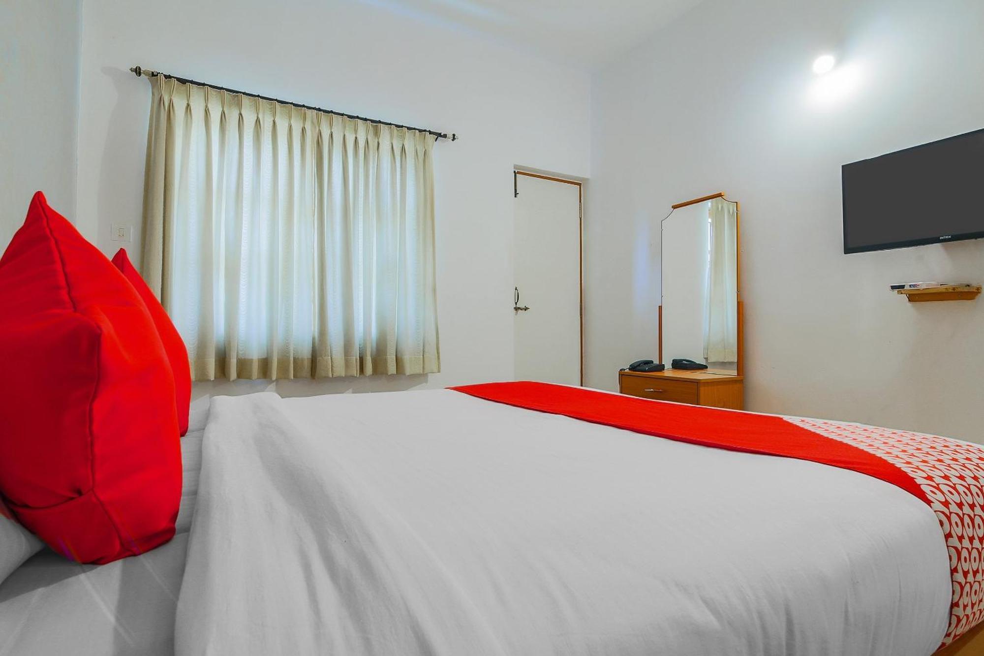 Super Hotel O The Goan Courtyard Colva Bagian luar foto