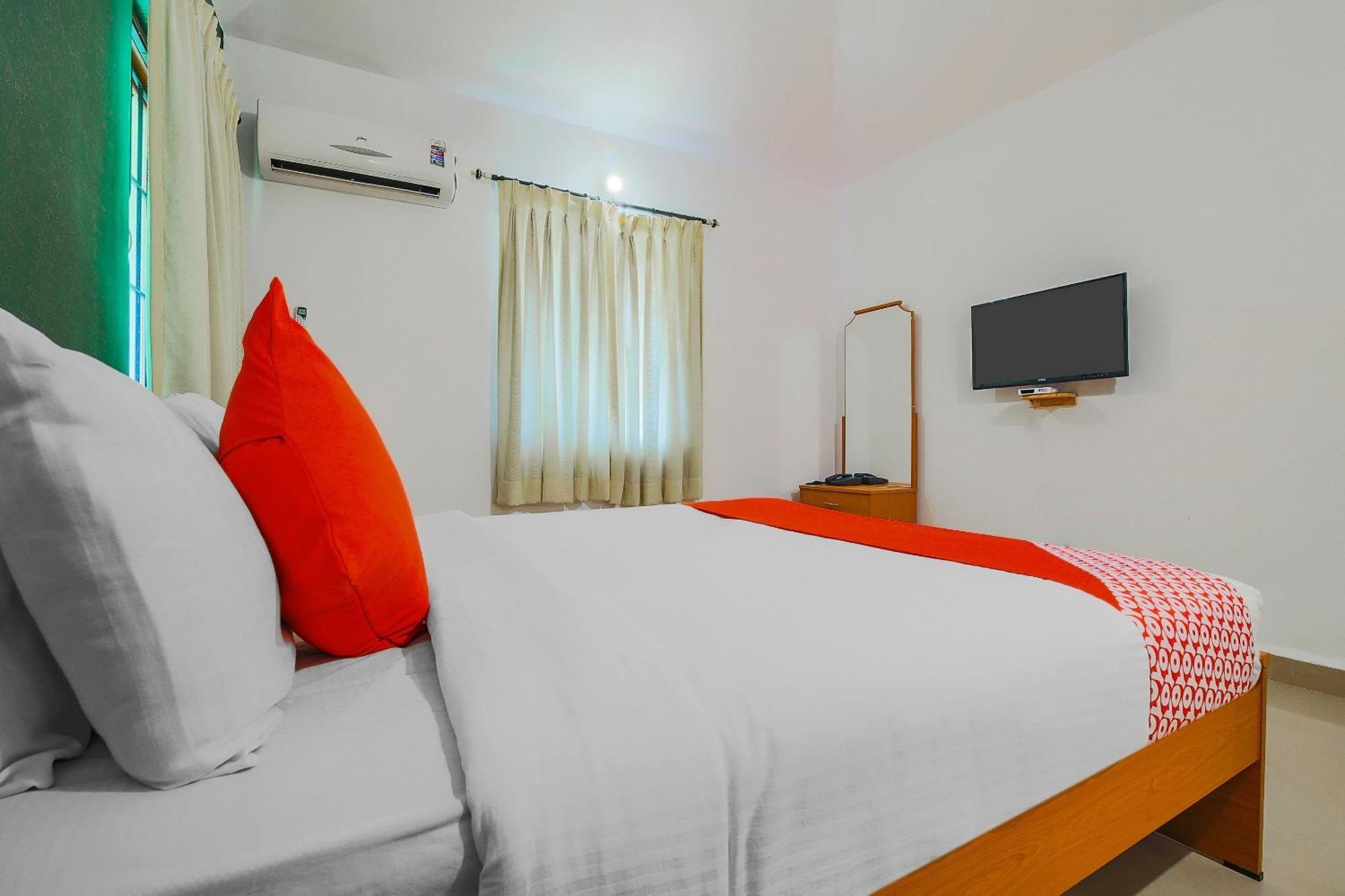 Super Hotel O The Goan Courtyard Colva Bagian luar foto
