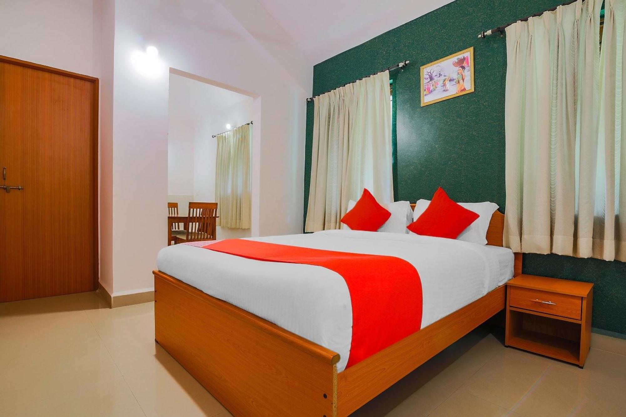 Super Hotel O The Goan Courtyard Colva Bagian luar foto