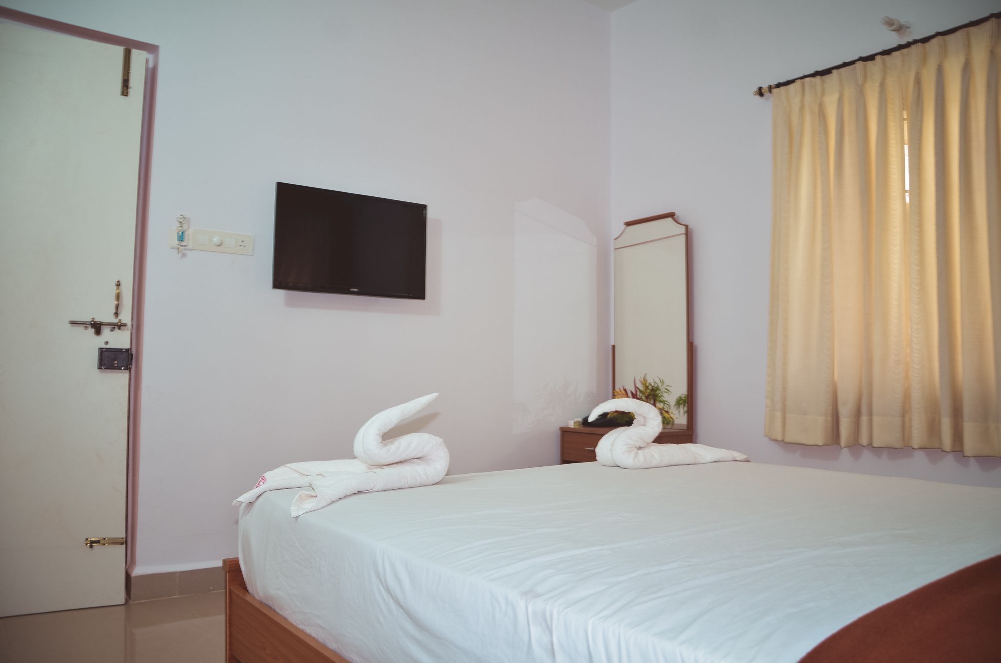 Super Hotel O The Goan Courtyard Colva Bagian luar foto